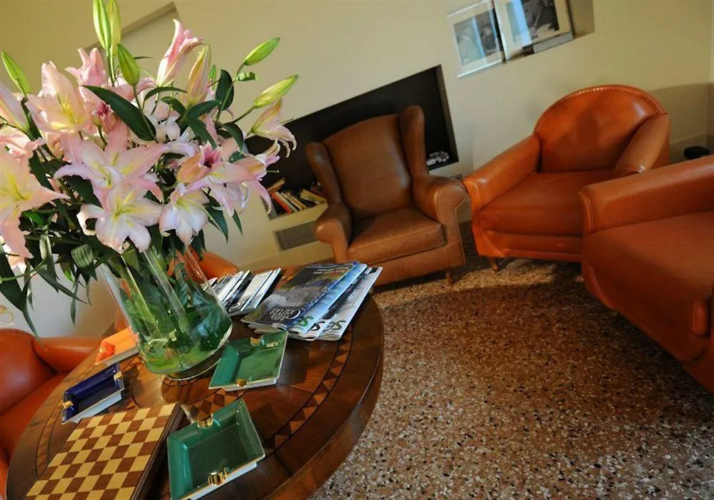 The Ziba Hotel & Spa Peschiera del Garda