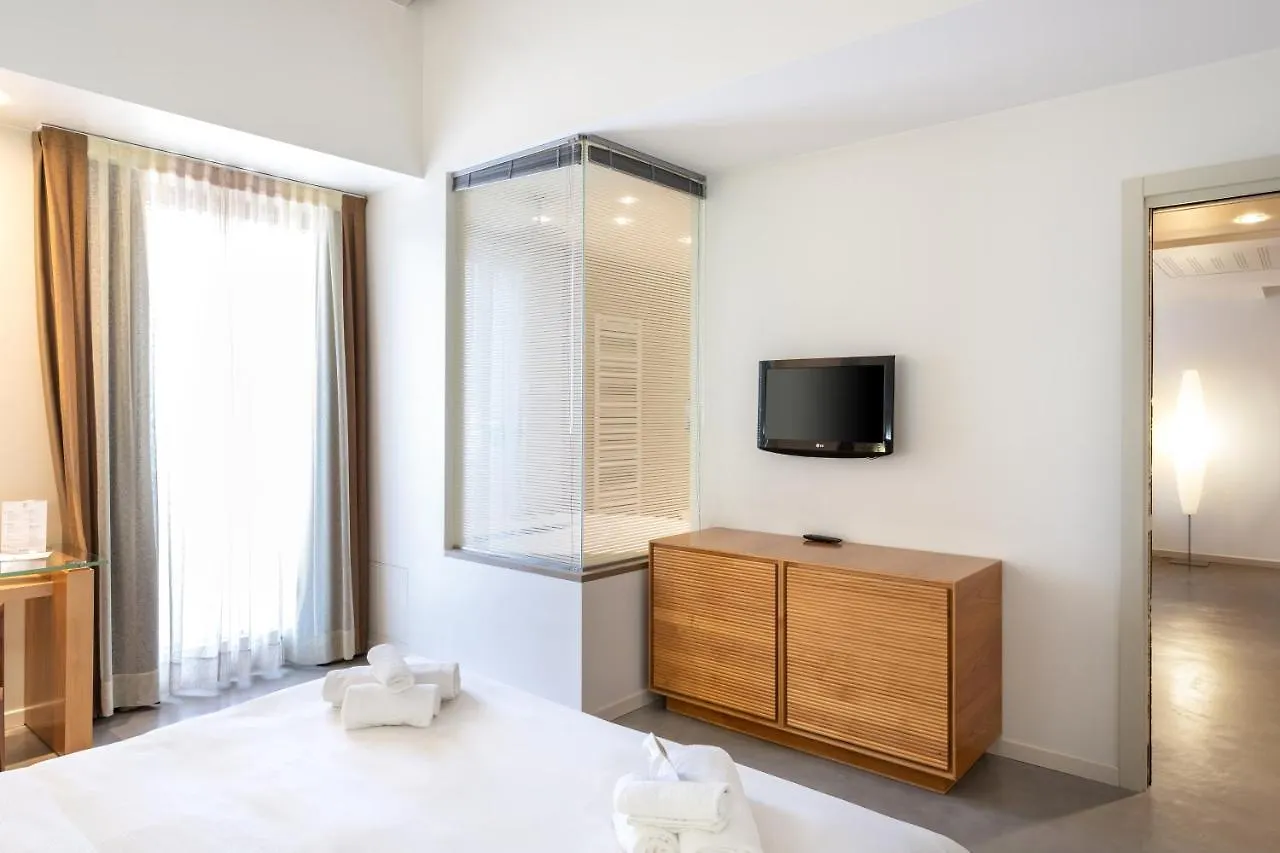 The Ziba Hotel & Spa Peschiera del Garda