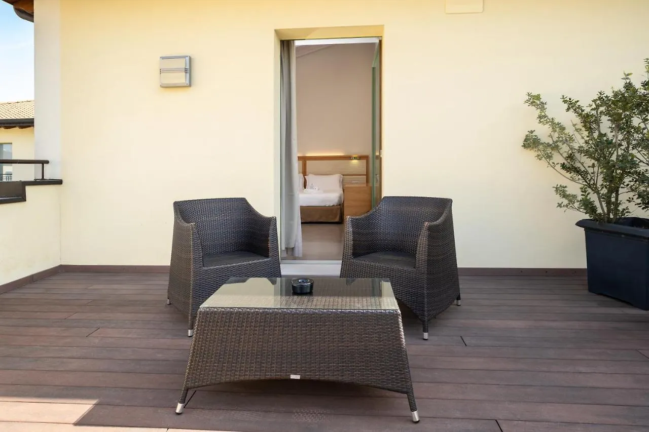 The Ziba Hotel & Spa Peschiera del Garda 4*,  Olaszország