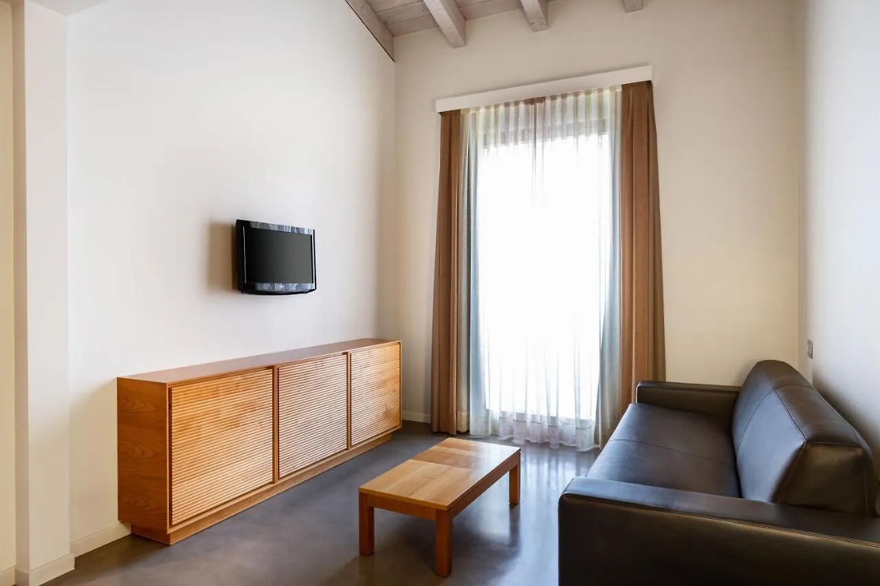 The Ziba Hotel & Spa Peschiera del Garda
