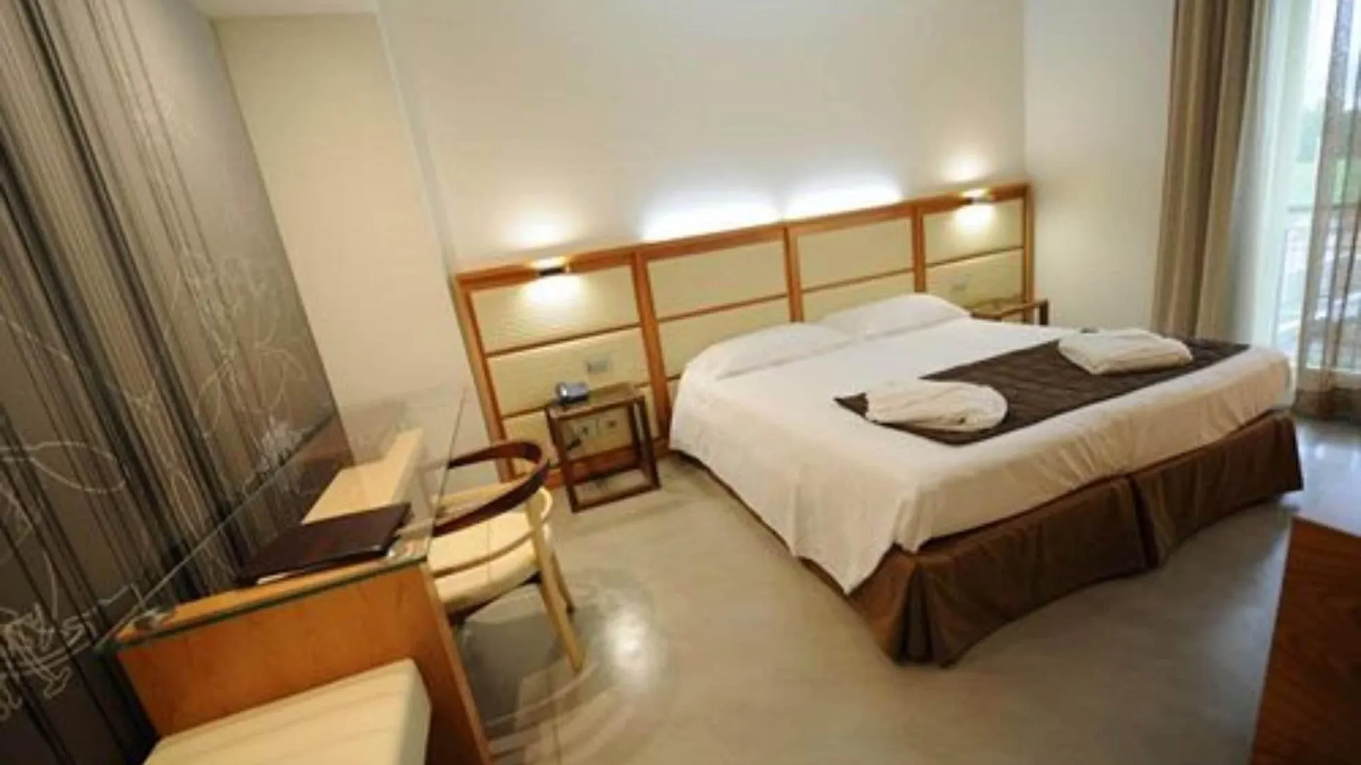 The Ziba Hotel & Spa Peschiera del Garda 4*,