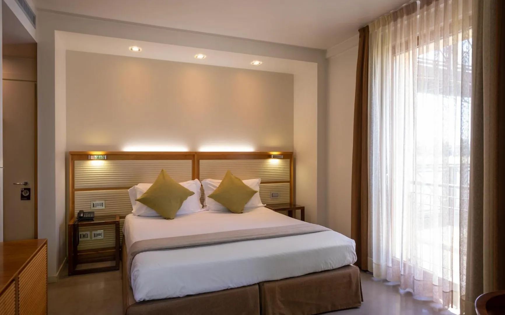 The Ziba Hotel & Spa Peschiera del Garda
