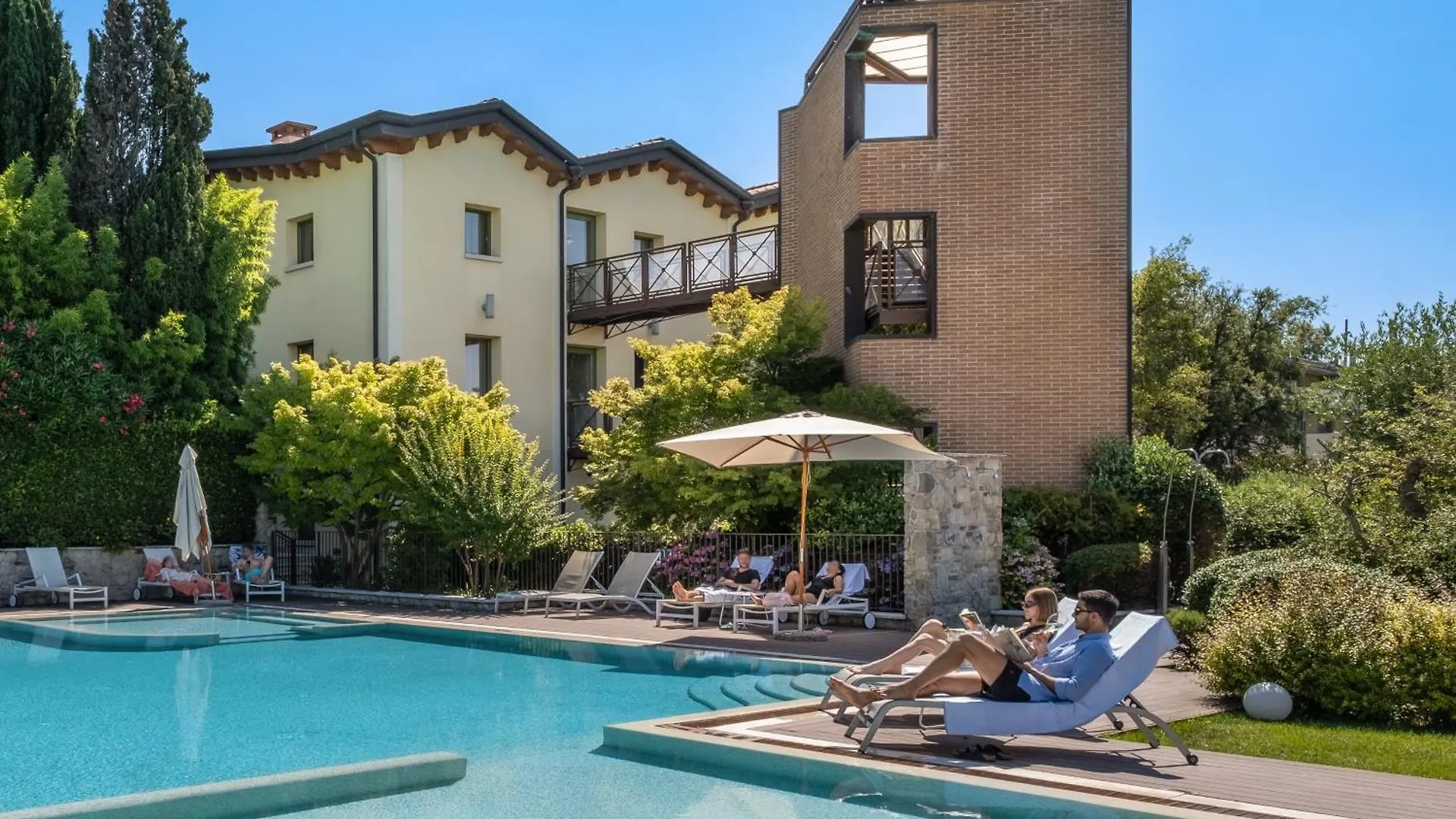 The Ziba Hotel & Spa Peschiera del Garda