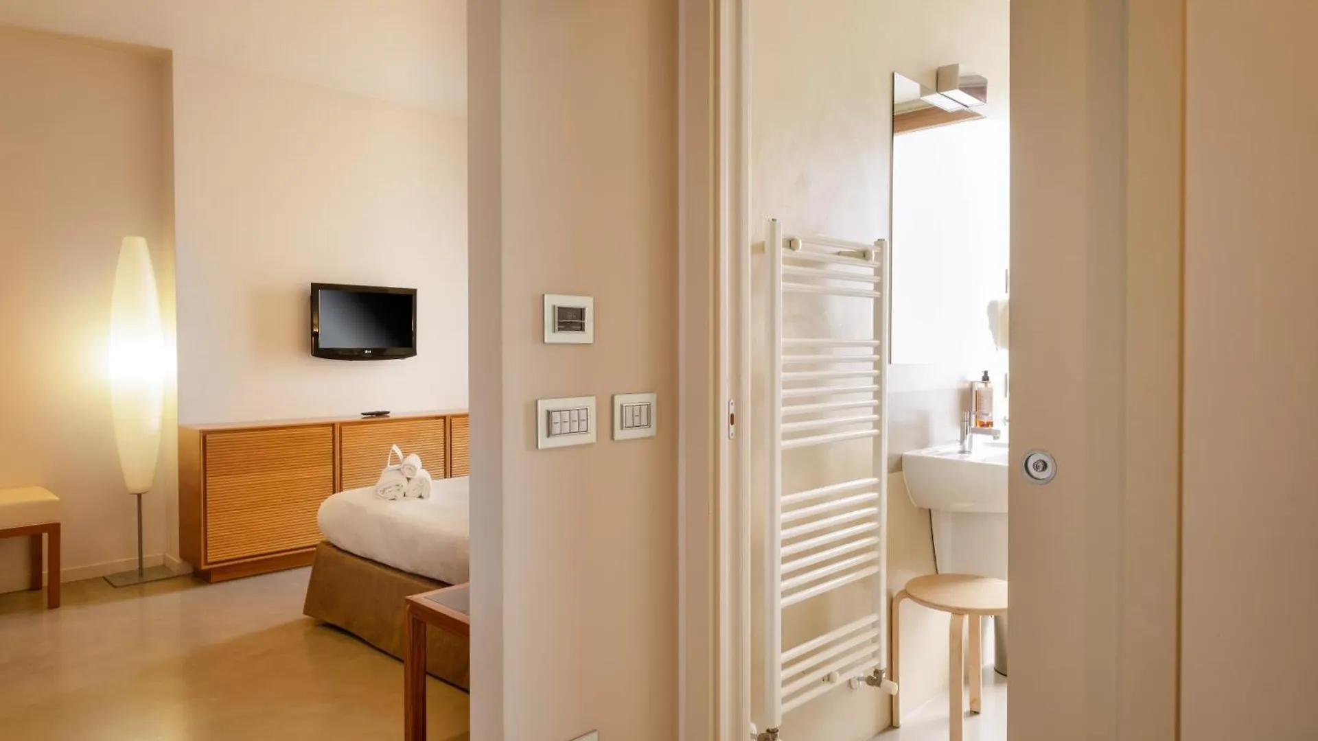 The Ziba Hotel & Spa Peschiera del Garda