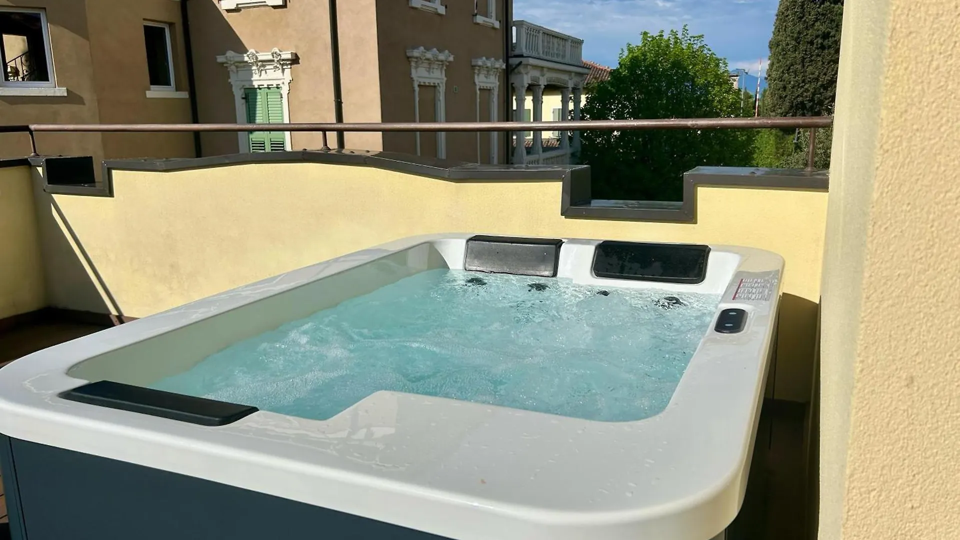 The Ziba Hotel & Spa Peschiera del Garda
