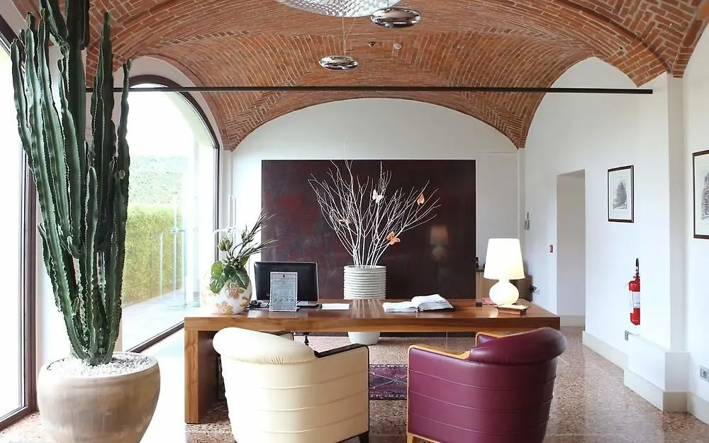 The Ziba Hotel & Spa Peschiera del Garda 4*,
